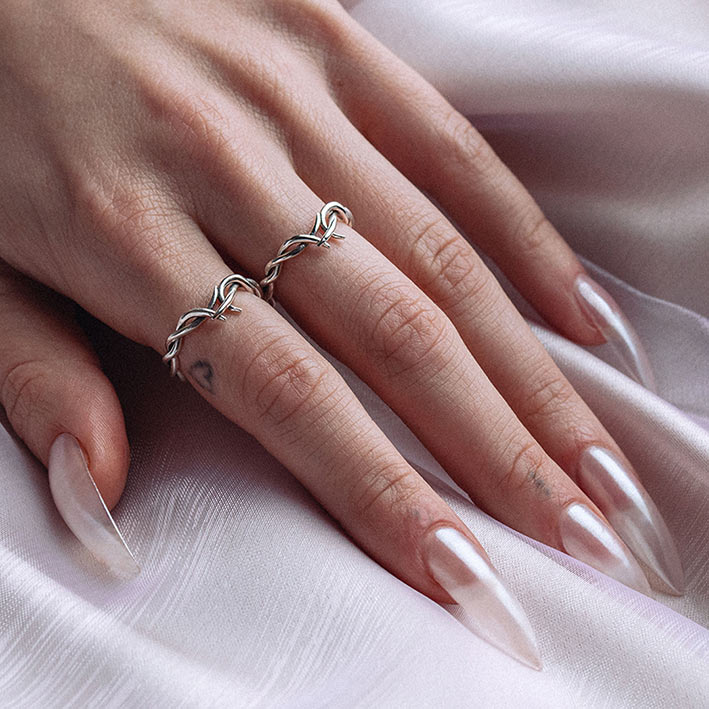 ABANDON. Intertwined Roots Ring - Silver - Image 3
