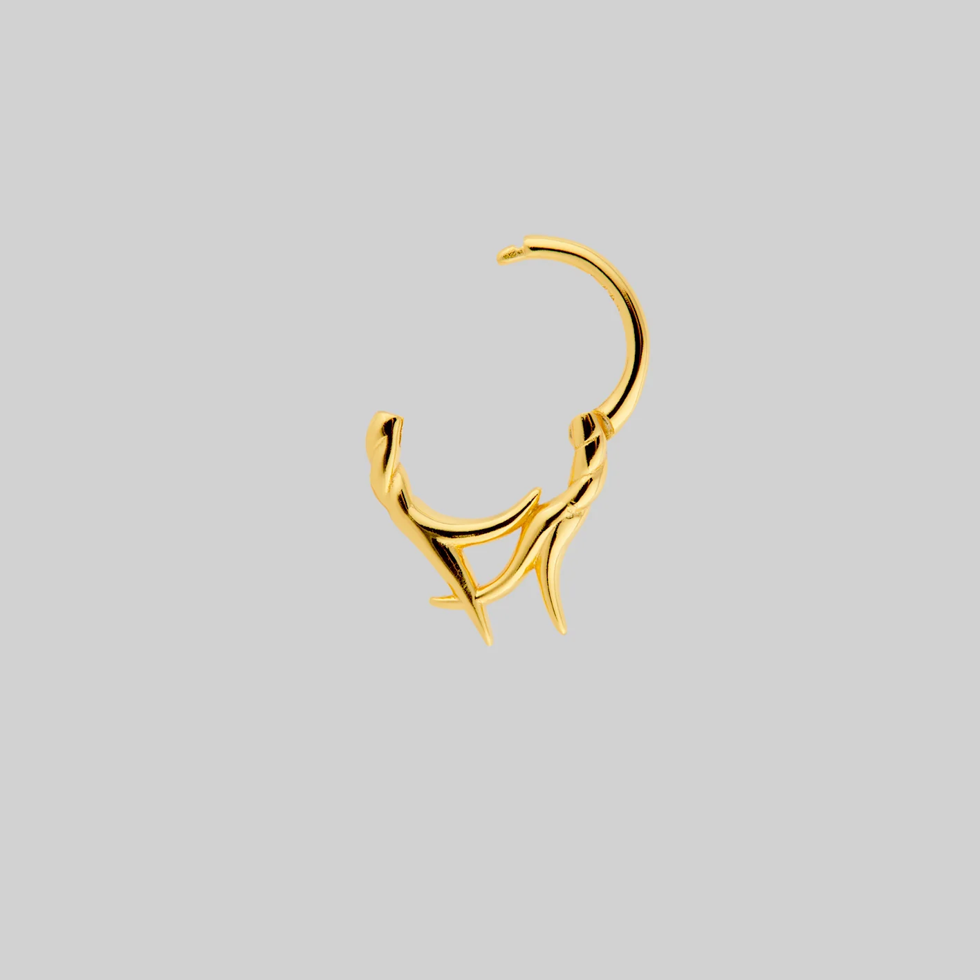 ABANDON. Intertwined Roots Septum Clicker Ring - Gold - Image 3