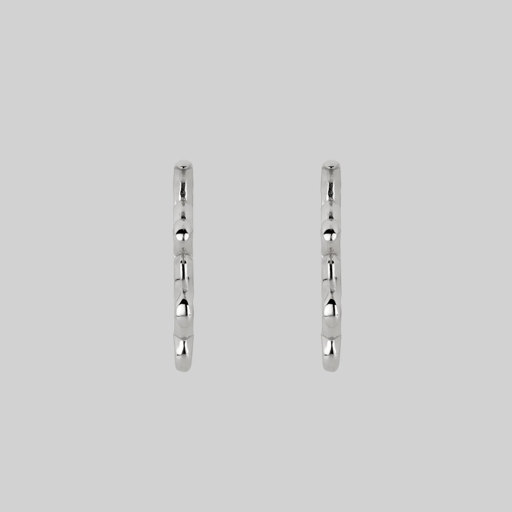 ANDROMEDA. Pinwheel Hoop Earrings - Silver - Image 3