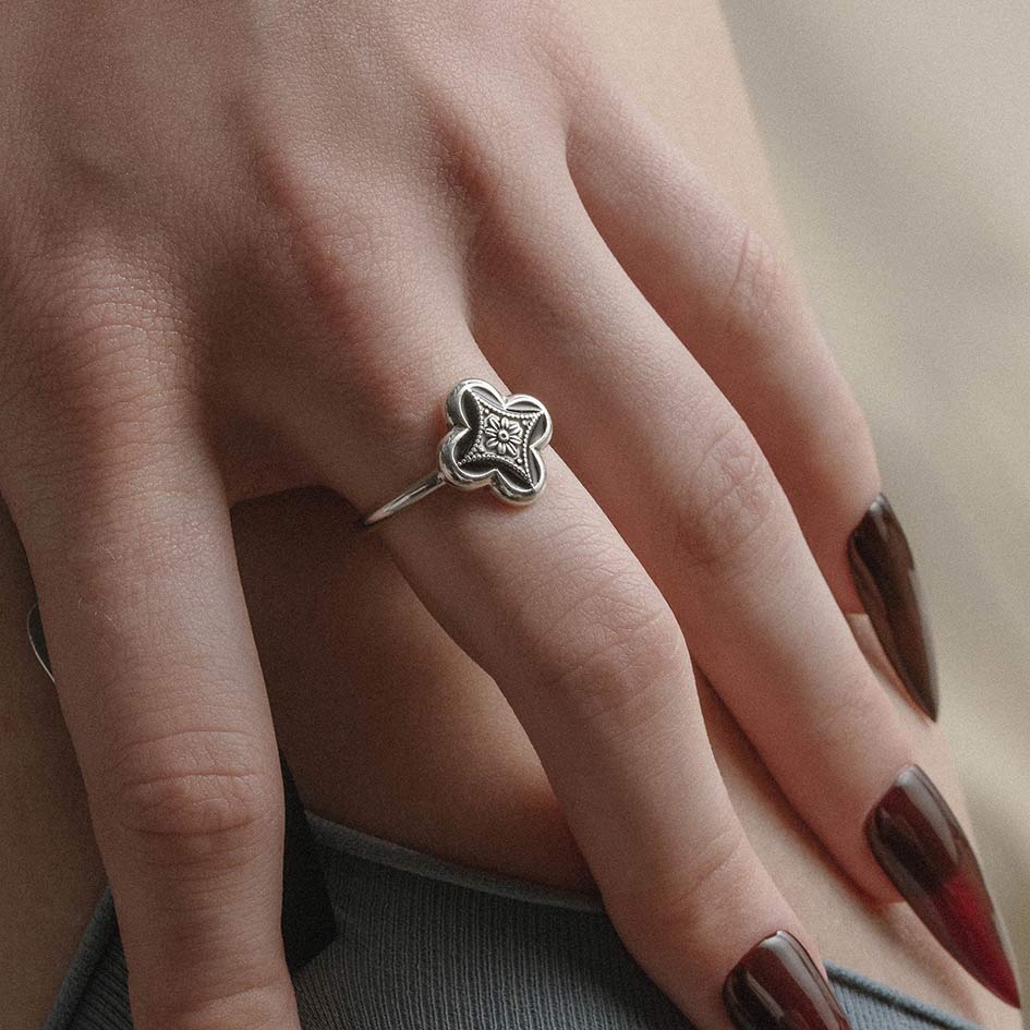 ANNIE. Tudor Crest Black Enamel Ring - Silver - Image 2