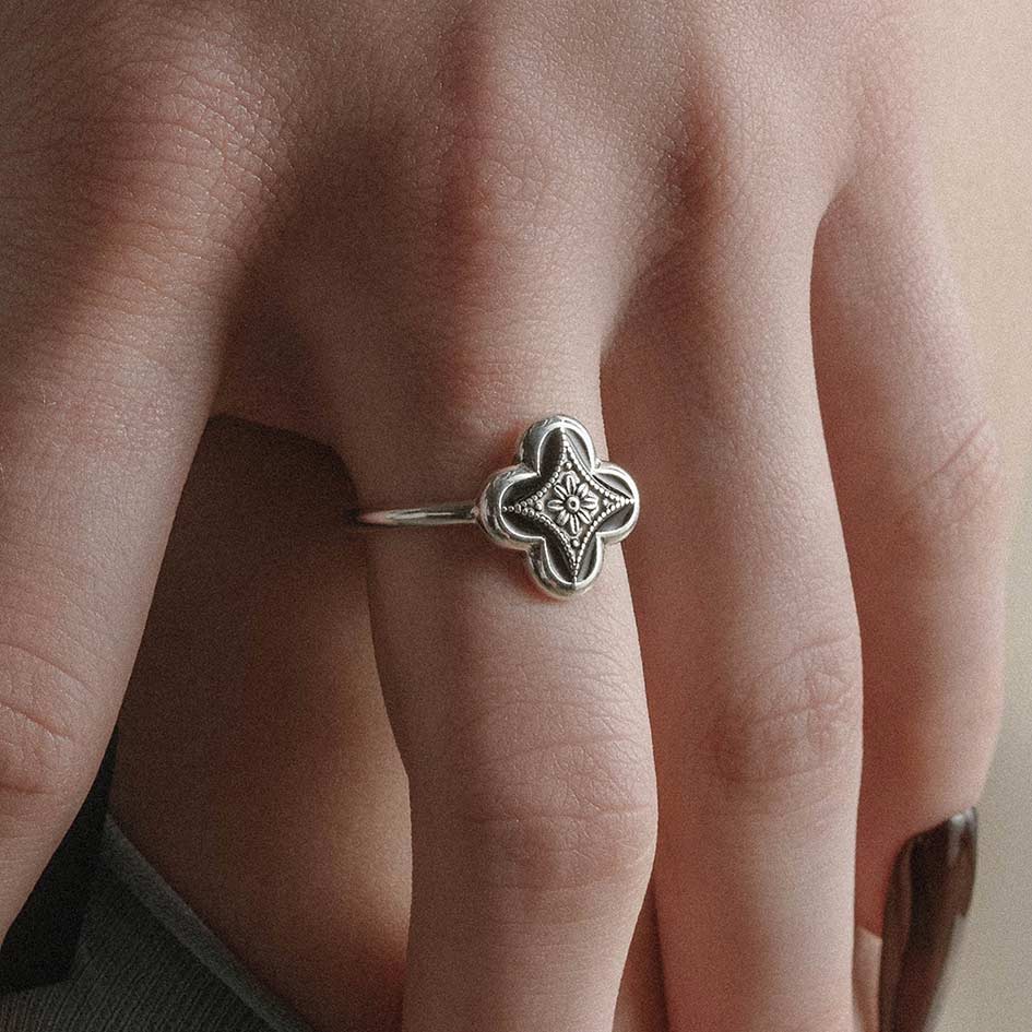 ANNIE. Tudor Crest Black Enamel Ring - Silver - Image 5