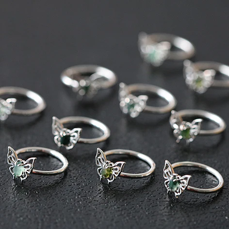 ANTHEIA. Moss Agate Butterfly Ring - Silver - Image 5