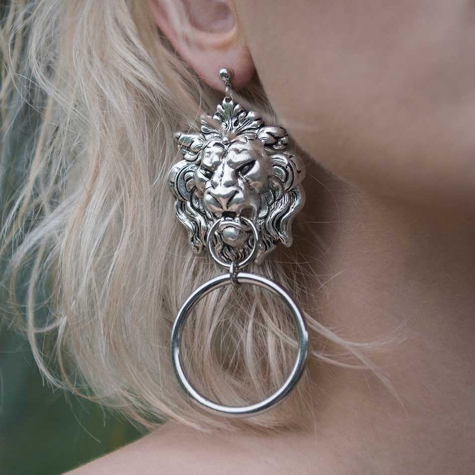 ANWAR. Lion Knocker Earrings - Gold - Image 3