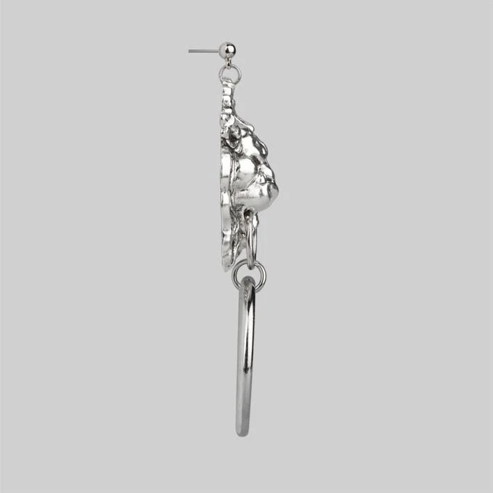 ANWAR. Lion Knocker Earrings - Gold - Image 4