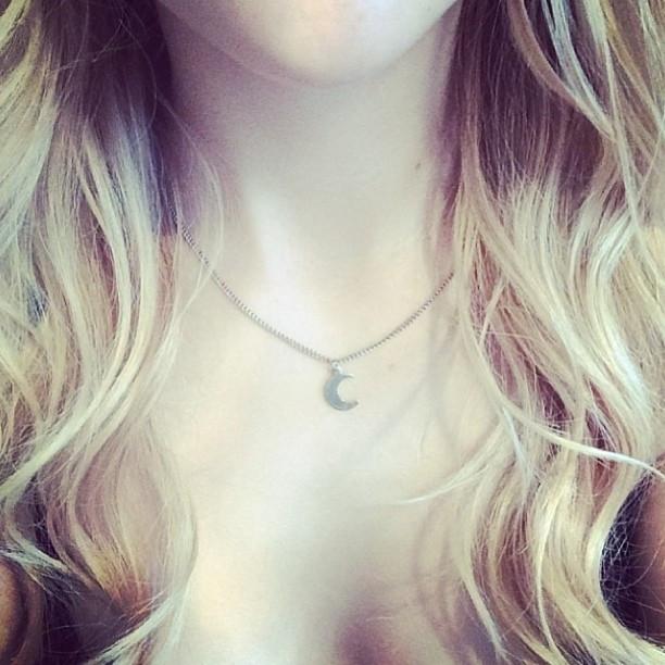 AYSU. Mini Moon Crescent Necklace - Image 3