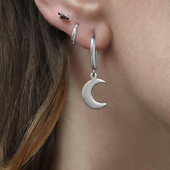 AYSU. Mini Moon Hoop Earrings - Silver - Image 2