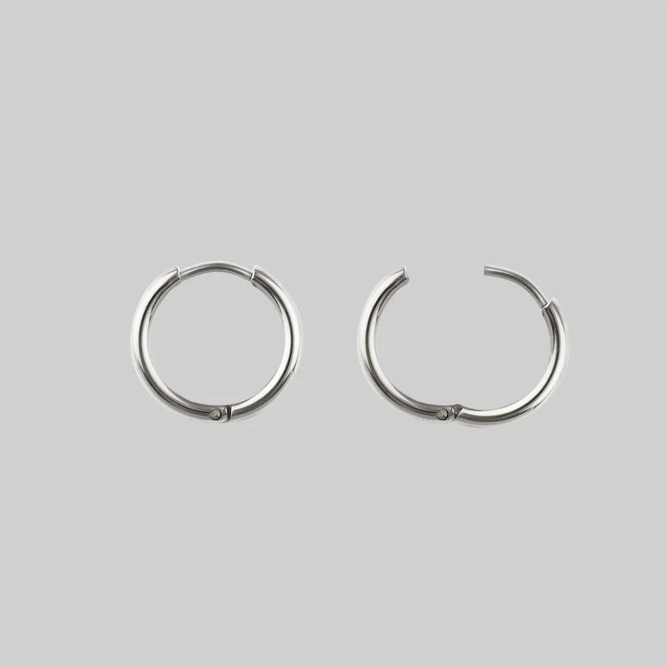 AYSU. Mini Moon Hoop Earrings - Silver - Image 3