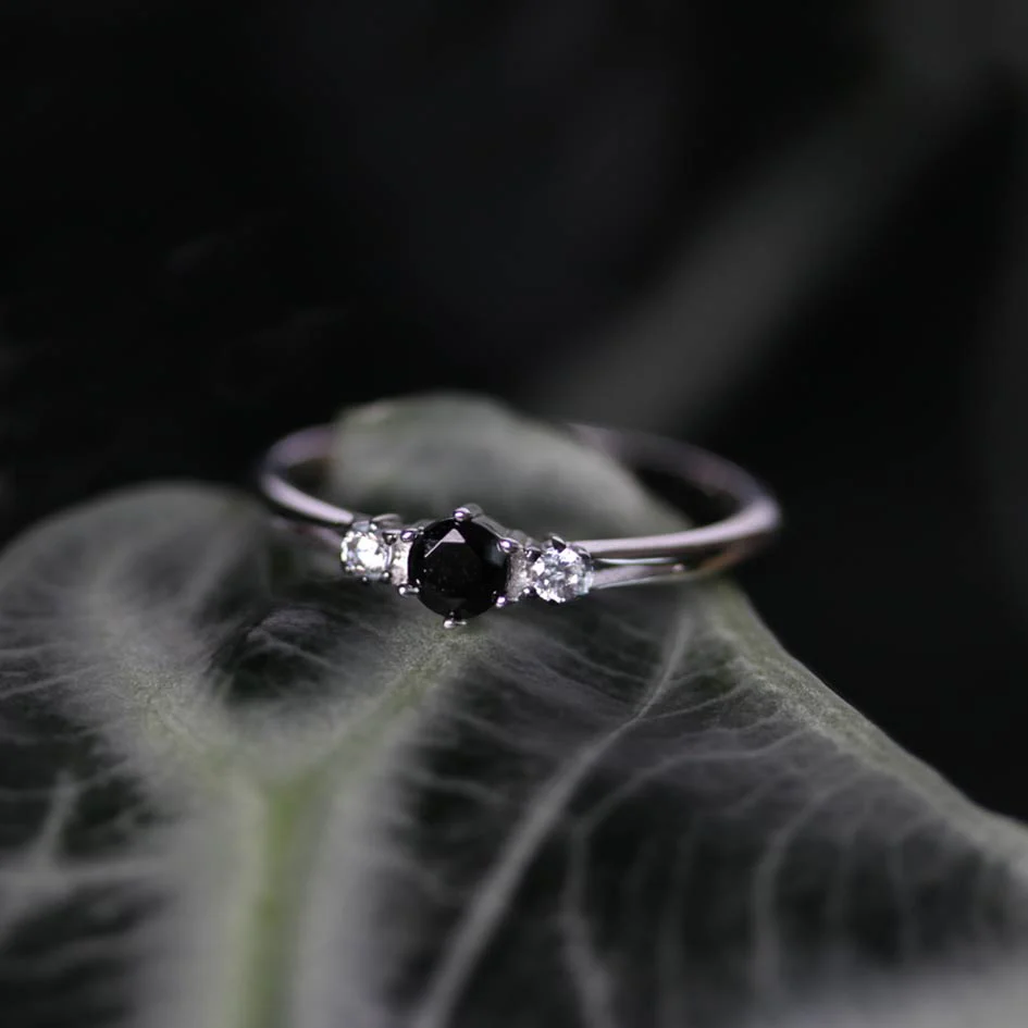 CAPULET. Black Spinel Trilogy Silver Ring - Image 3