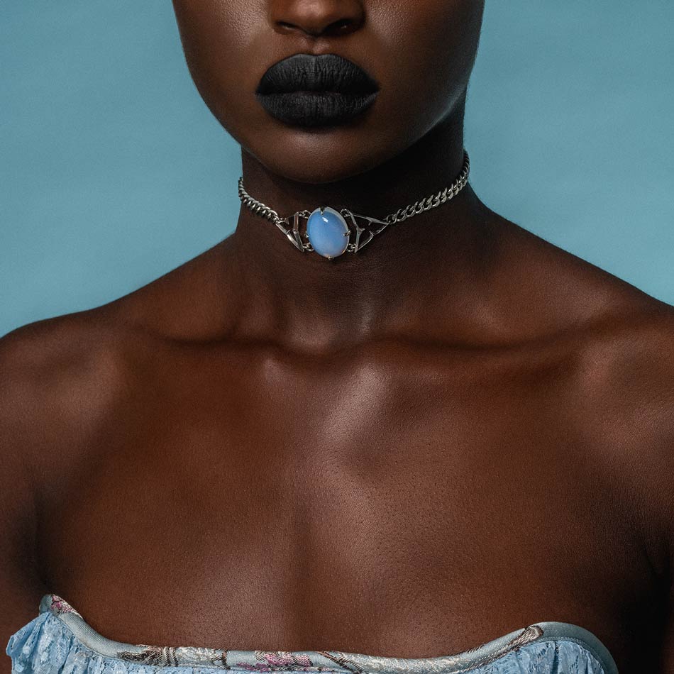 CENTAURUS. Gothic Trefoil Opalite Choker - Silver - Image 2