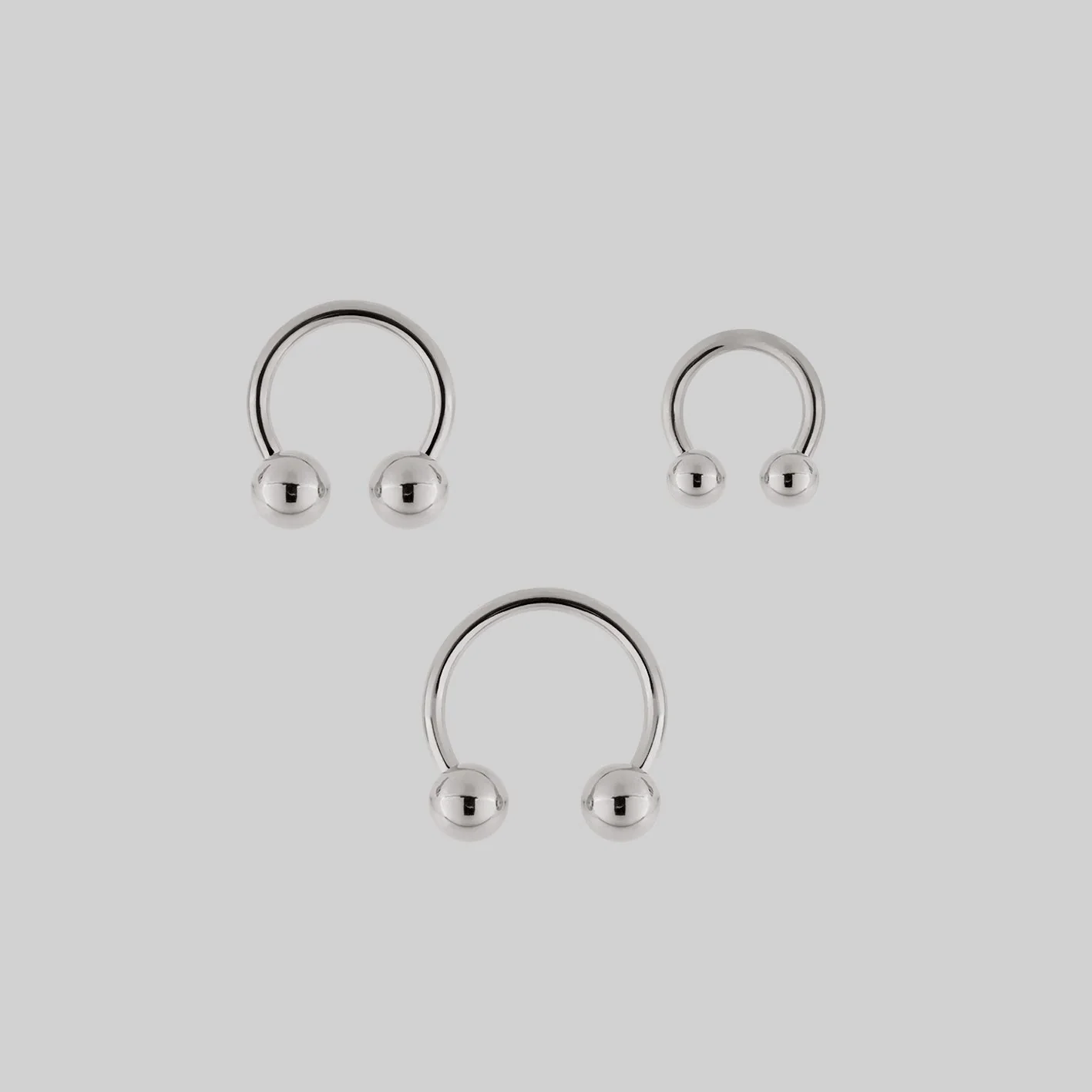 CLEO. Circular Titanium Barbell Ring - Silver - Image 4