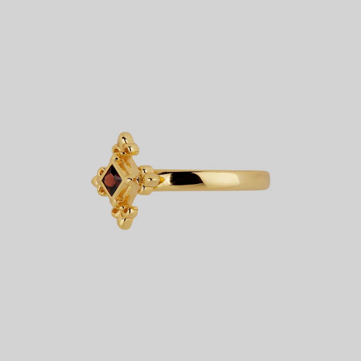 CRIMSON. Medieval Fleur de Lis Garnet Ring - Gold - Image 3