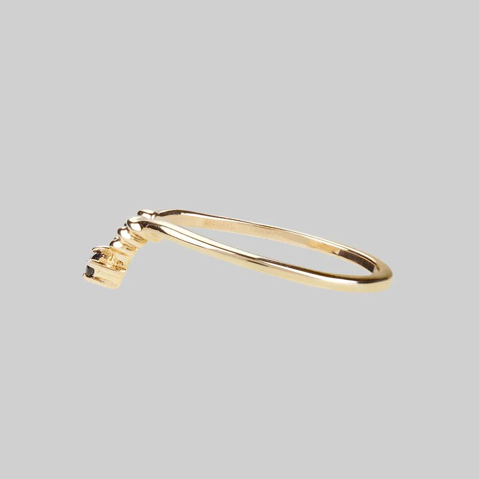 CUPID. Black Spinel Chevron Gold Ring - Image 3