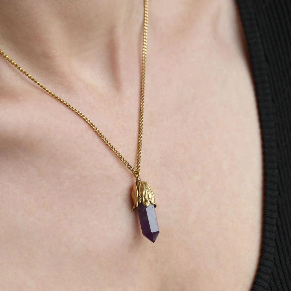 DEATH BLOOM. Labradorite Gemstone Necklace - Silver - Image 3