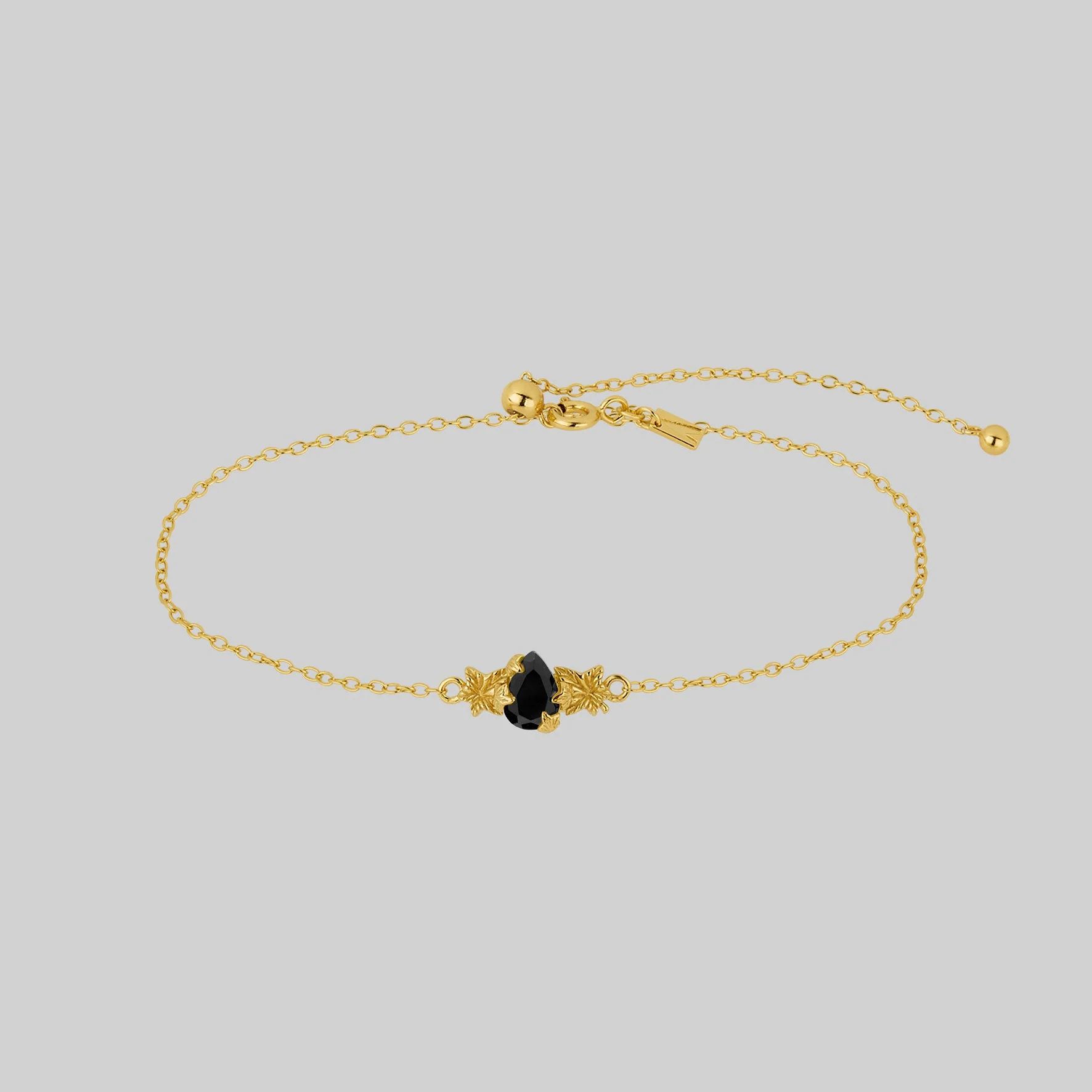 FERONIA. Secret Garden Black Onyx Bracelet - Gold - Image 2