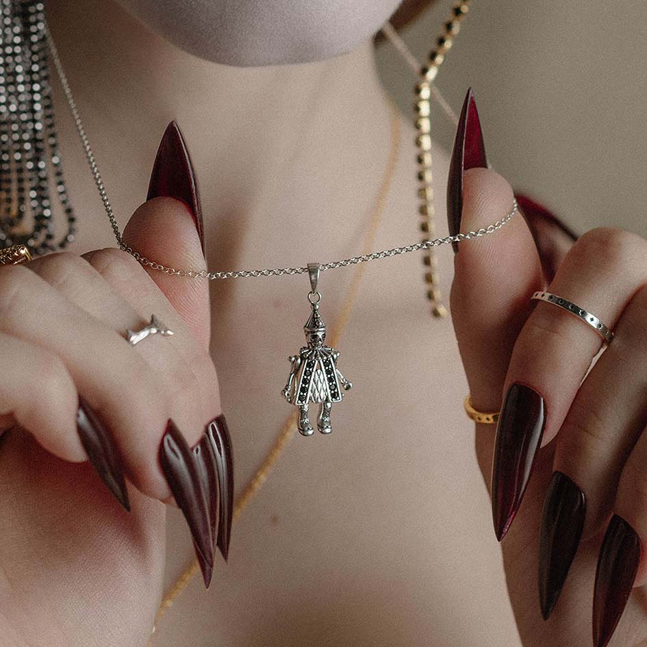 HARLIE. Garnet Clown Necklace - Gold - Image 4