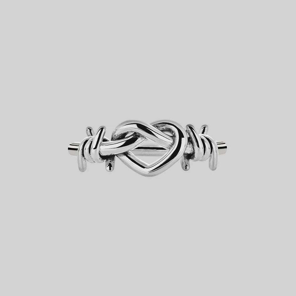 HARTLEY. Love Knot Ring - Silver