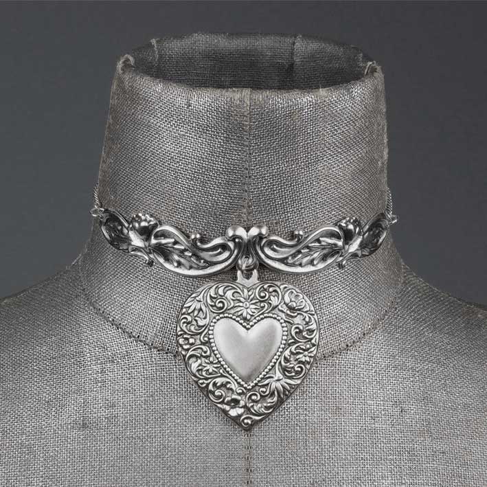 LOVE STRUCK. Ornate Heart Choker - Silver - Image 3