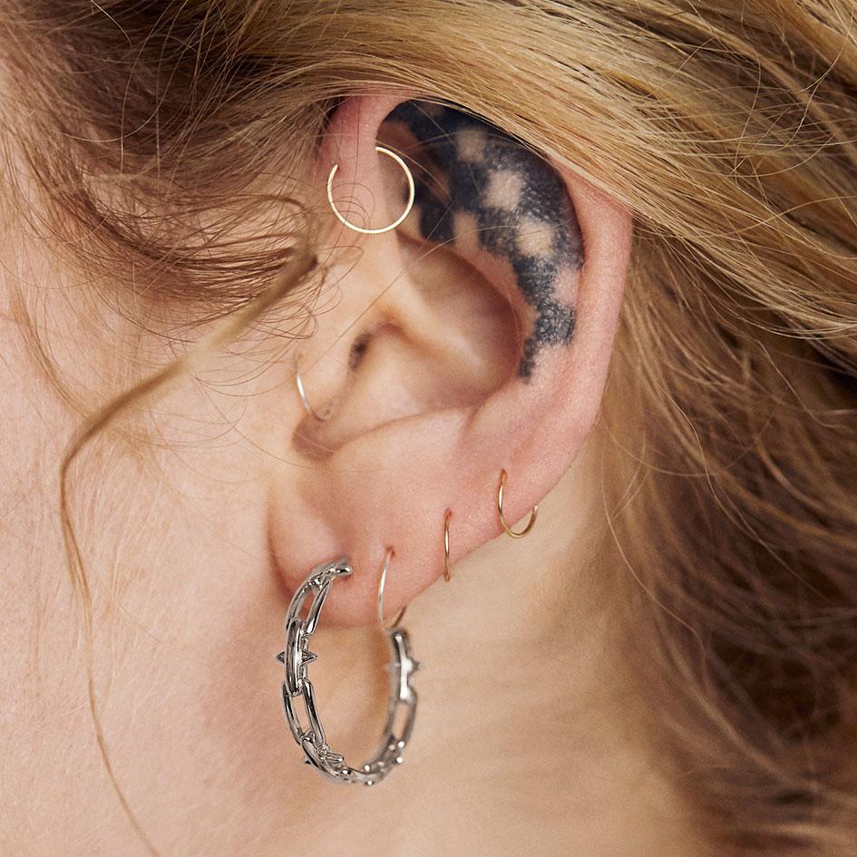 LUCIA. Spiked Chain Hoop Earrings - Silver - Image 2