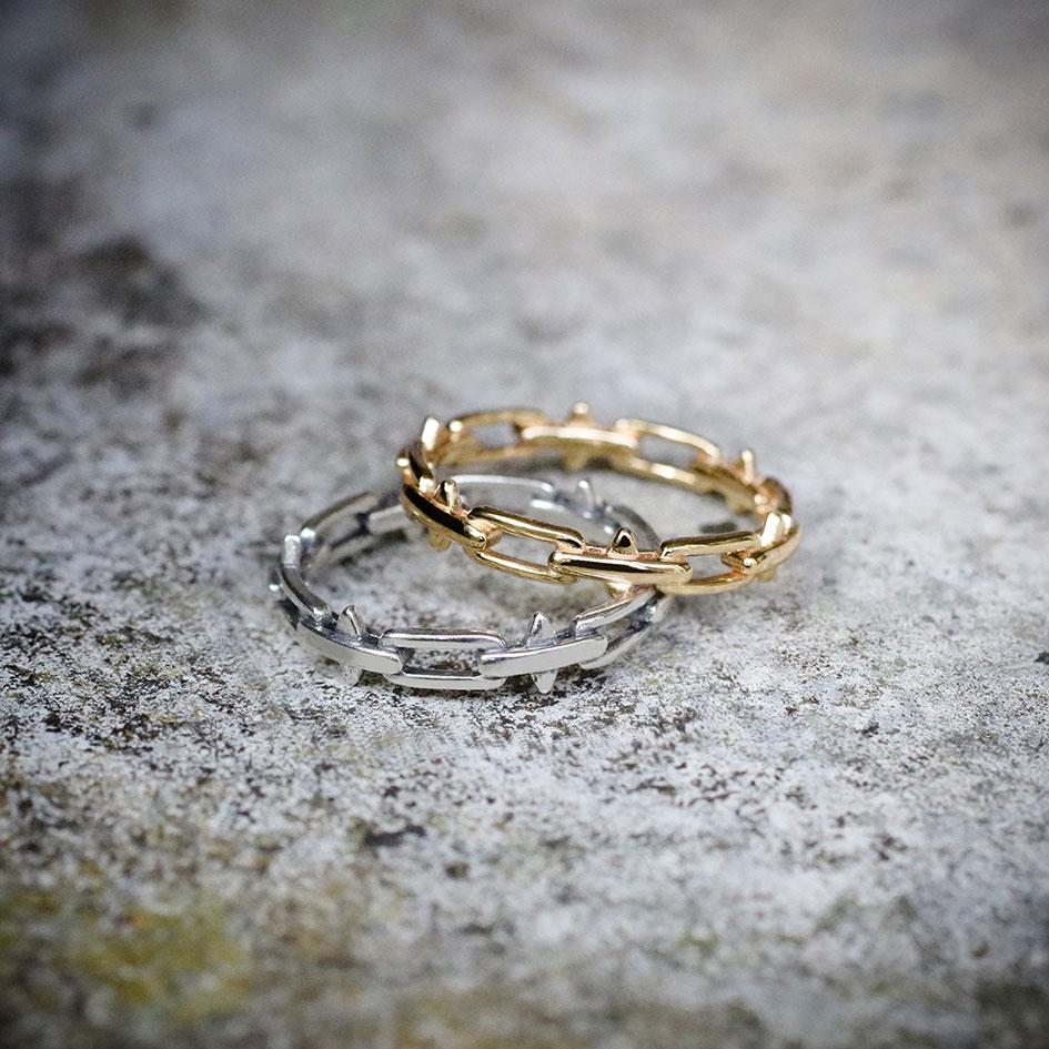 LUCIA. Spiked Chain Ring - Silver - Image 2