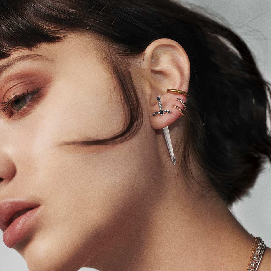 MAJESTY. Black Spinel Dagger Single Earring - Silver - Image 2