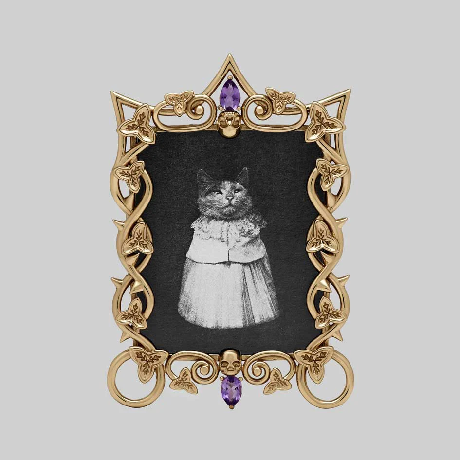 MALVOLIA. Ivy Remembrance Garden Amethyst Photo Frame - Gold - Image 2