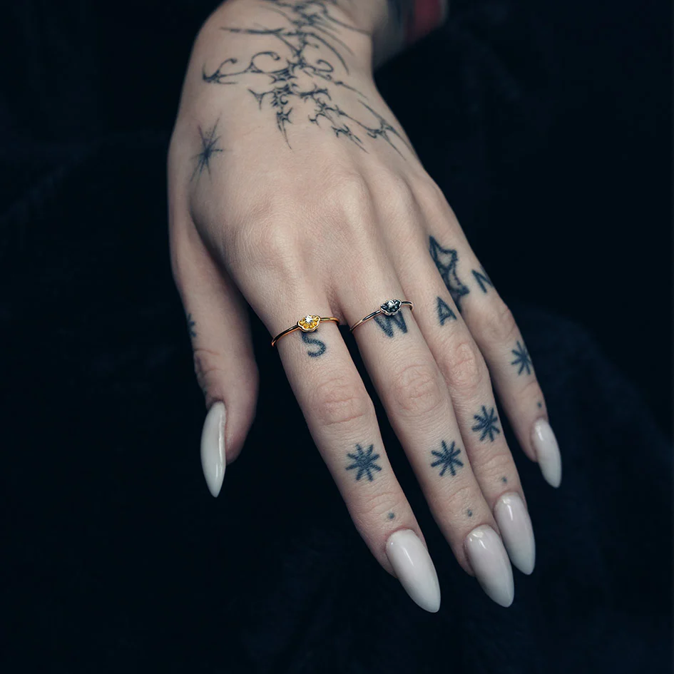 MAUD. Gothic Clam Shell Ring - Gold - Image 3