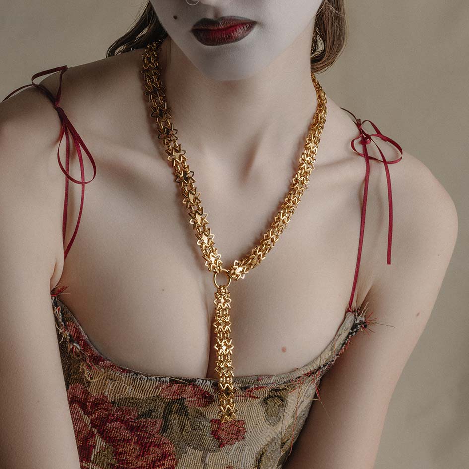 MIMI. Statement Lariat Chain - Gold