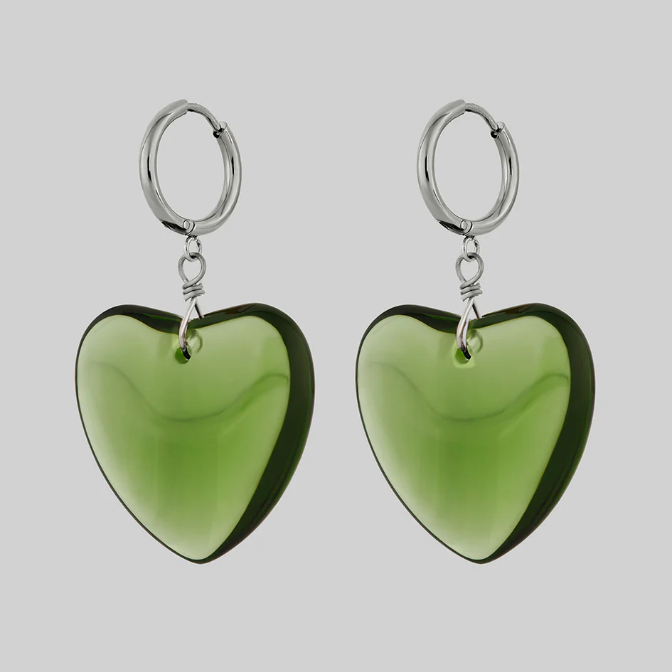 MINNA. Large Green Glass Heart Hoop Earrings - Silver - Image 2