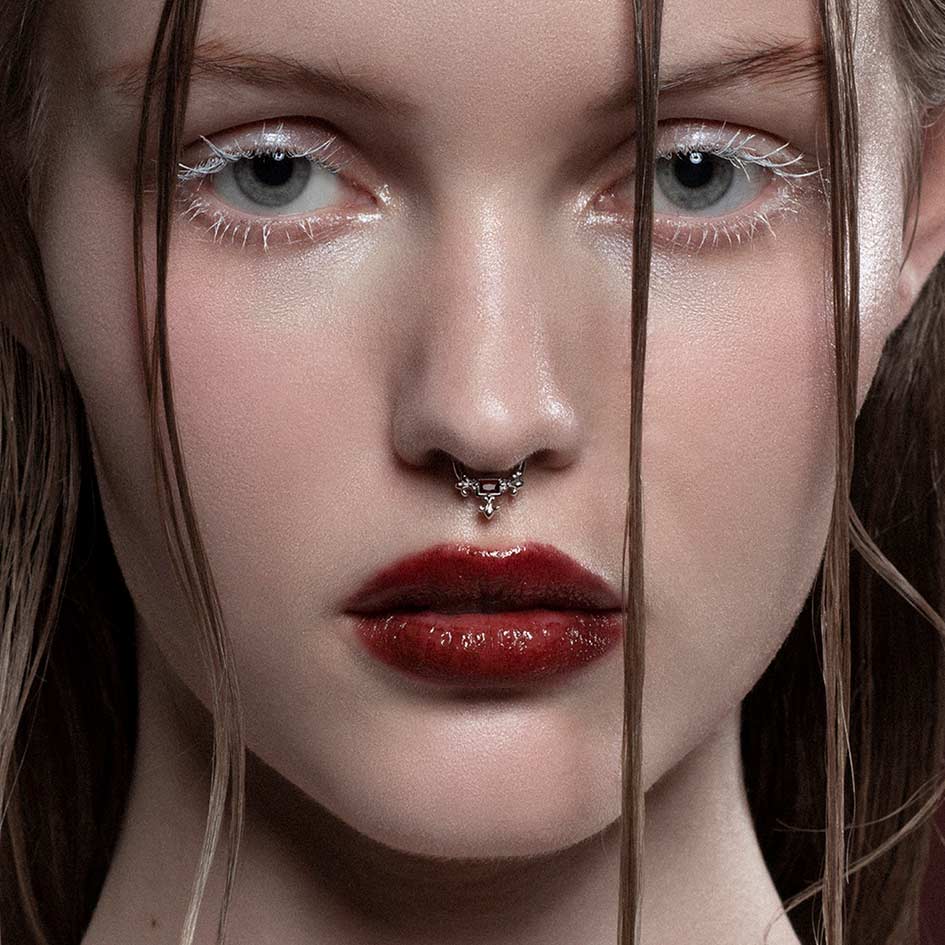 MUTINY. Medieval Garnet Septum Clicker Ring - Silver - Image 2