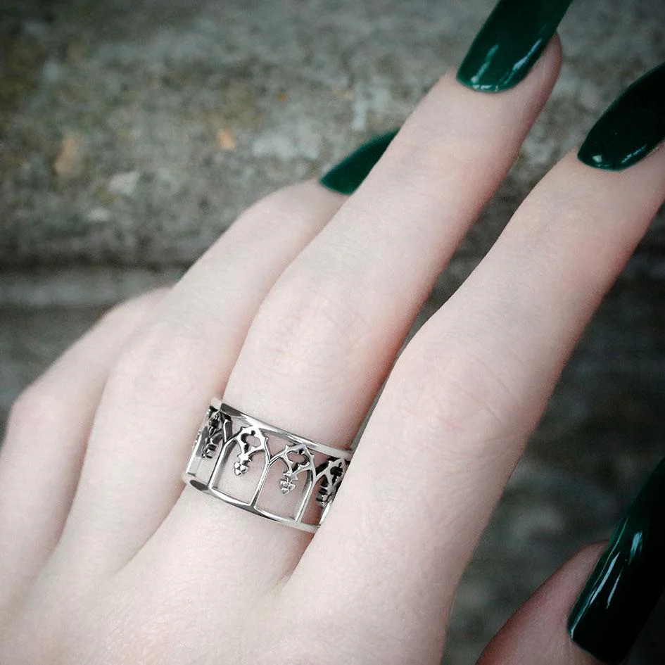 NOIR. Gothic Arches Ring - Gold - Image 2
