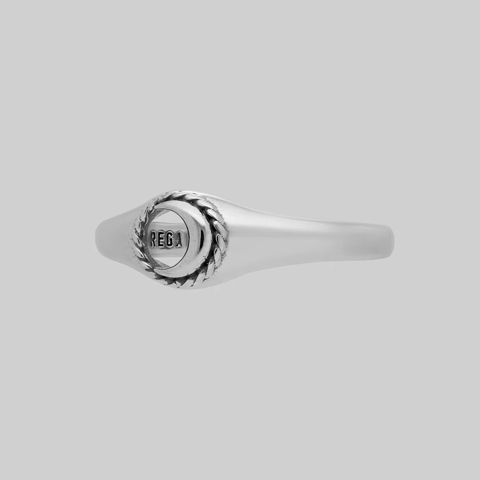 NOX. Moon Signet Ring - Silver - Image 3