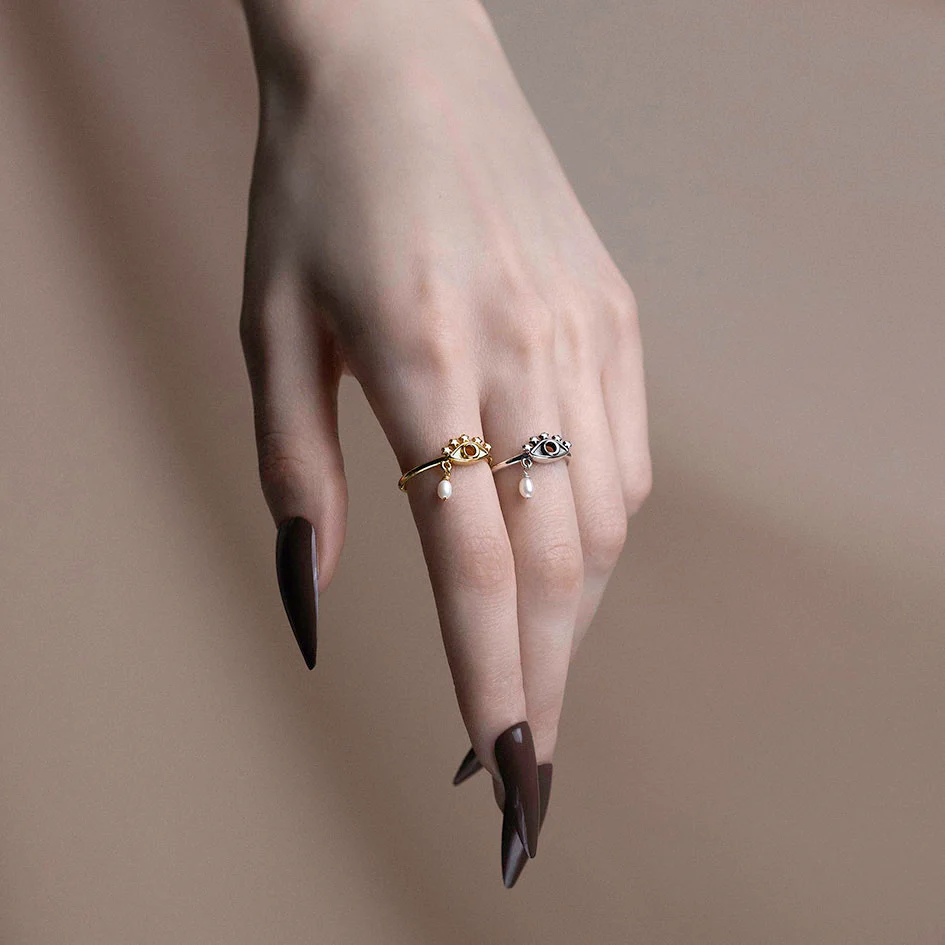 OCULUS. Starry Eyed Pearl Ring - Silver - Image 2