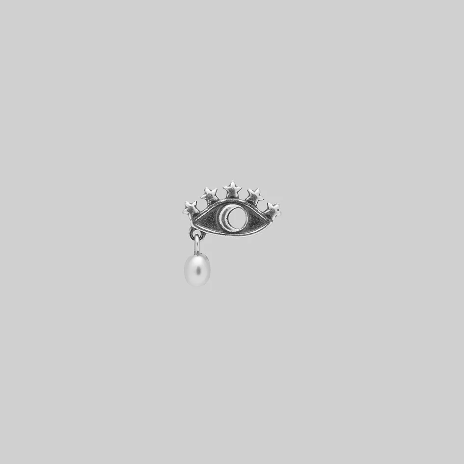 OCULUS. Starry Eyed Pearl Stud Earring - Silver - Image 3