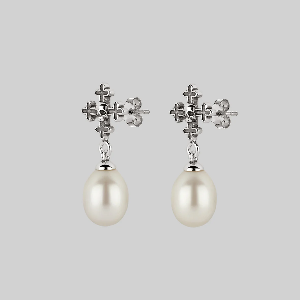 OPHELIA. Medieval Cross Stud Earrings - Silver - Image 2