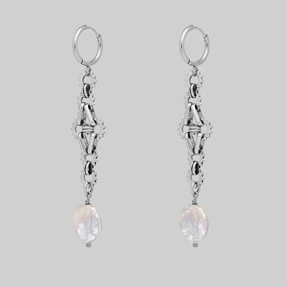 PLENUS. Full Moon Pearl Hoop Earrings - Silver - Image 3
