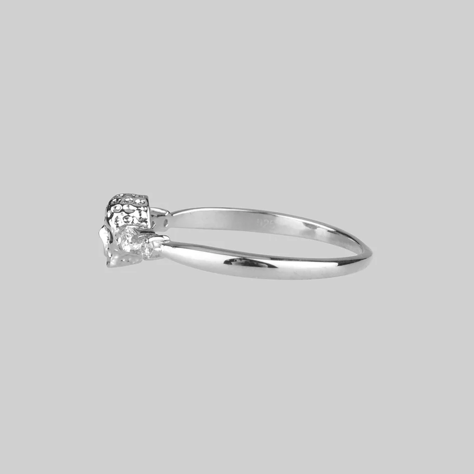 REMINISCENCE. Skull Head Onyx Silver Ring - Image 3