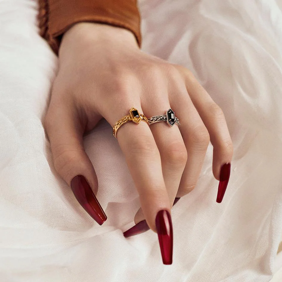 RENOUNCE. Ornate Gothic Onyx Ring - Silver - Image 2