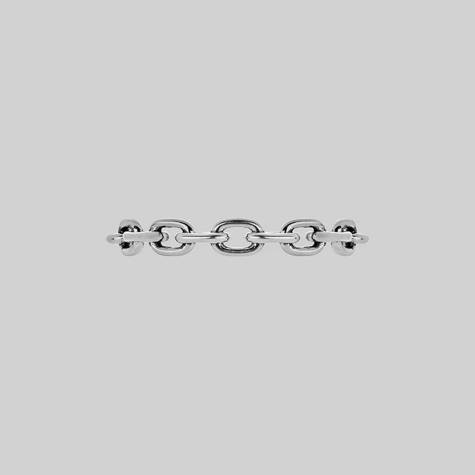 RESOLUTE. Single Chunky Chain Ring - Silver - Image 2