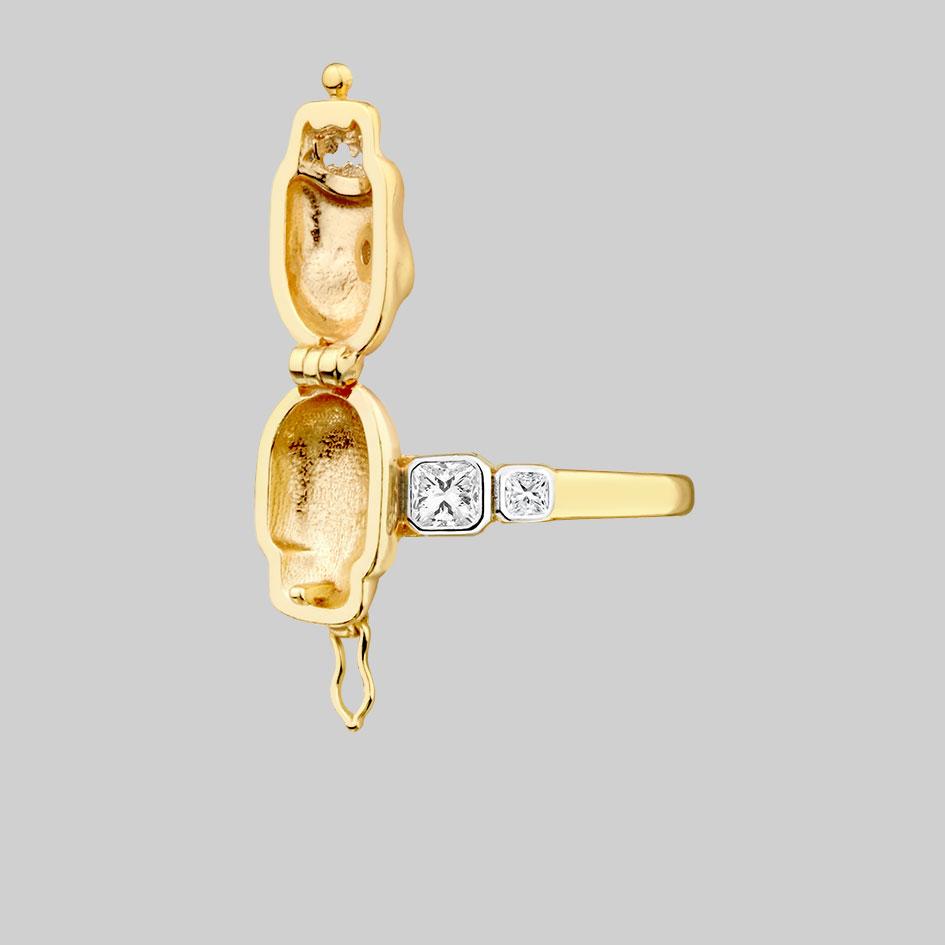 REVENANT. Skull Poison Box Ring - Gold - Image 4