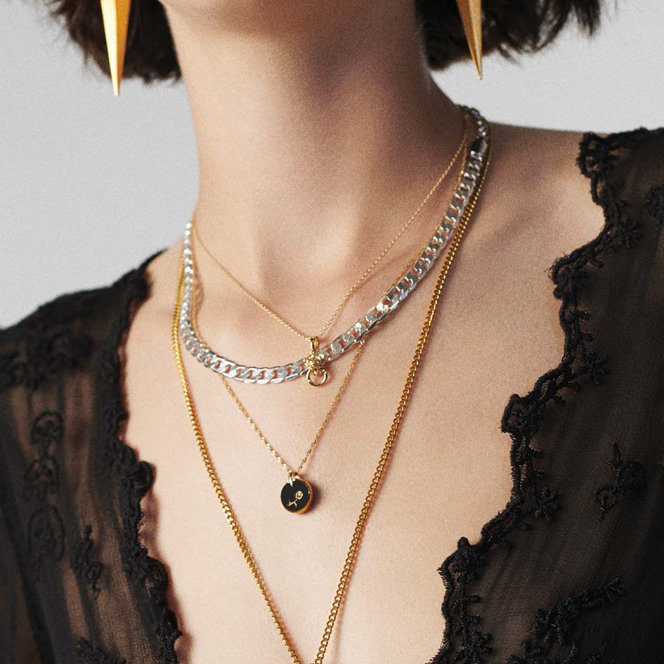 ROSE. Vintage Jet Black Glass Engraved Rose Pendant Necklace - Image 5
