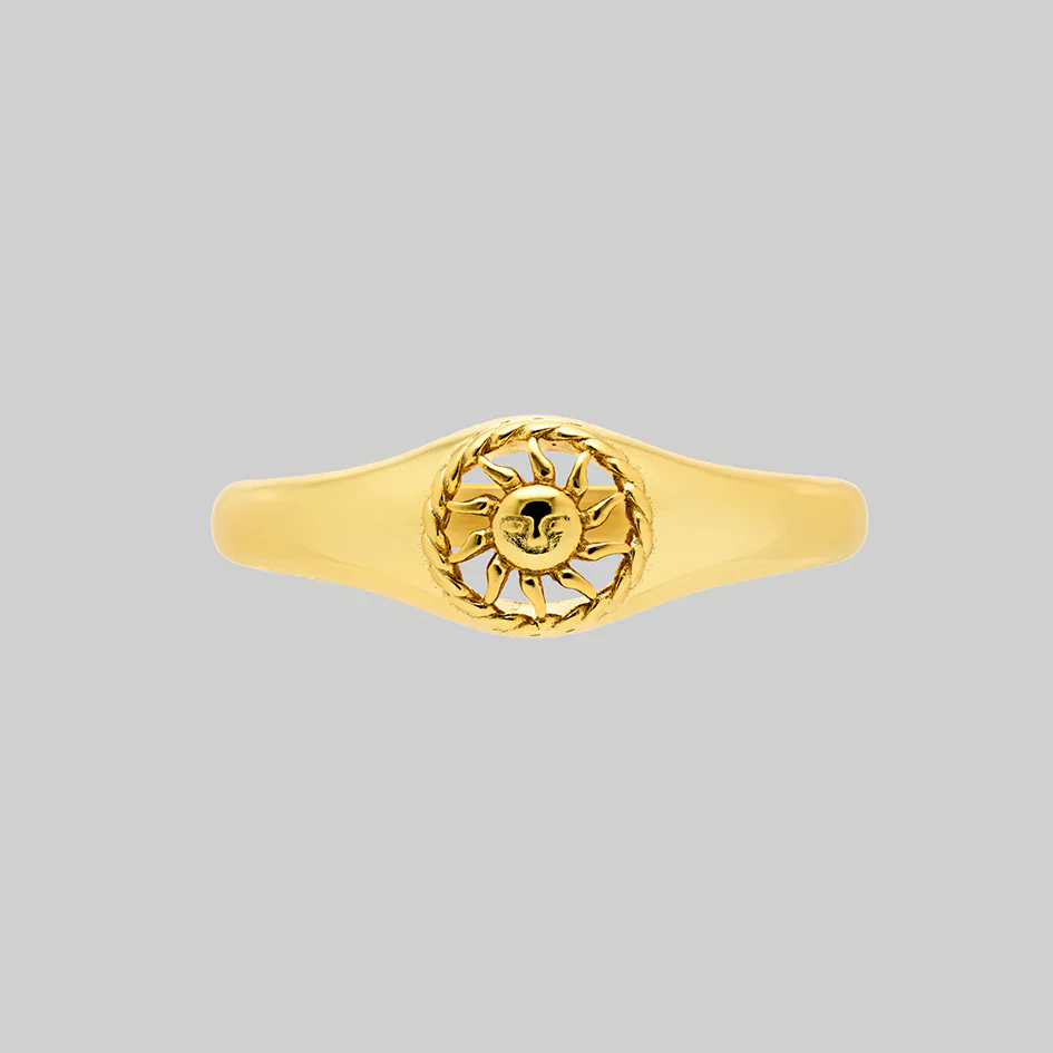 SOLIS. Sun Signet Ring - Gold