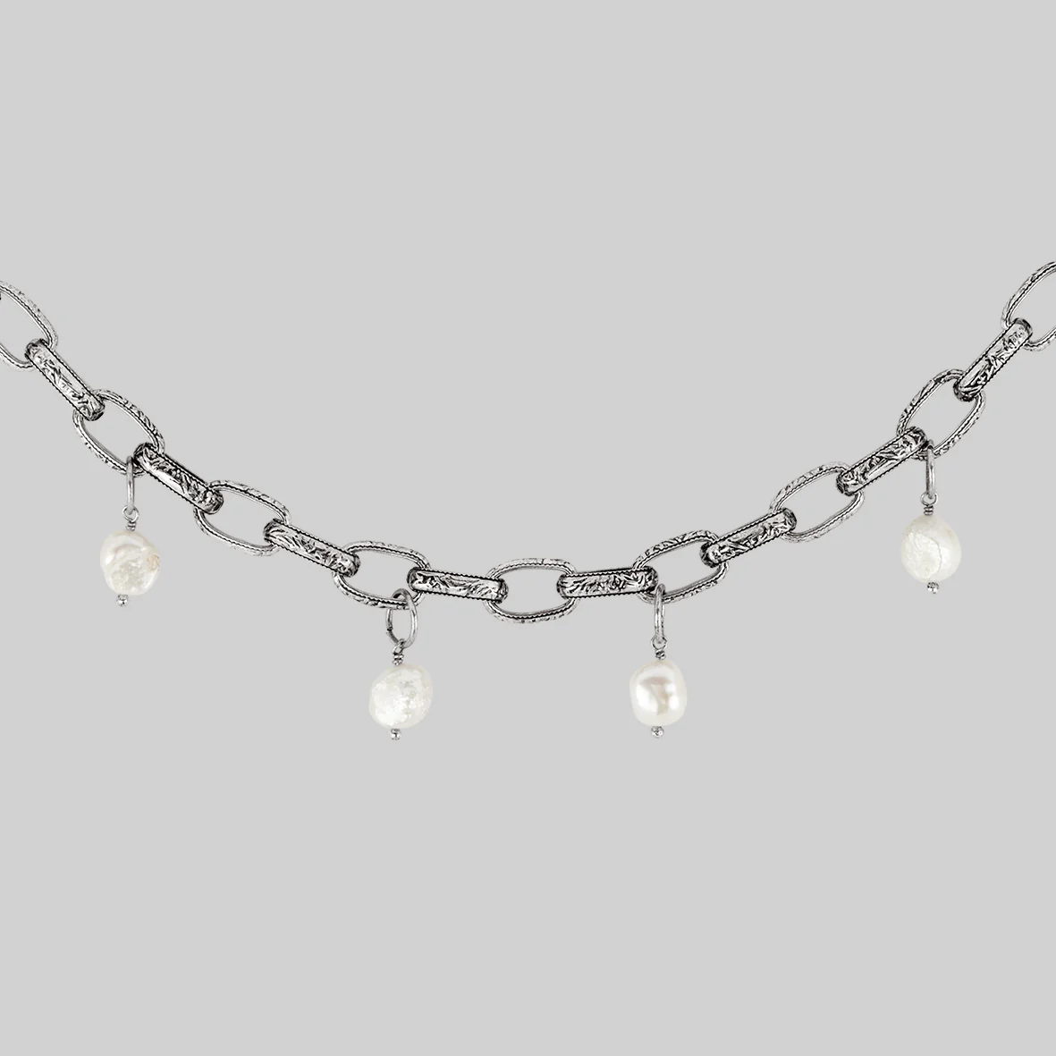 SOVEREIGN. Ornate Link Pearl Collar - Silver - Image 2