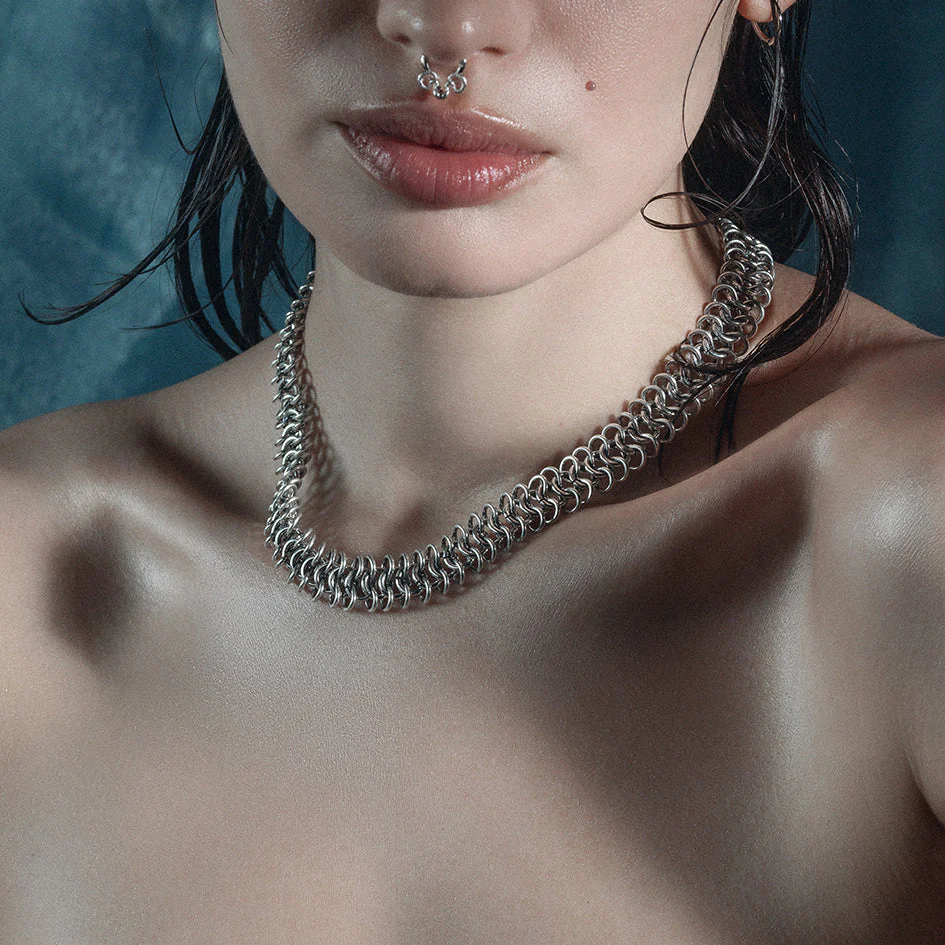 SPINOUS. Chunky Woven Link Chain - Silver - Image 2