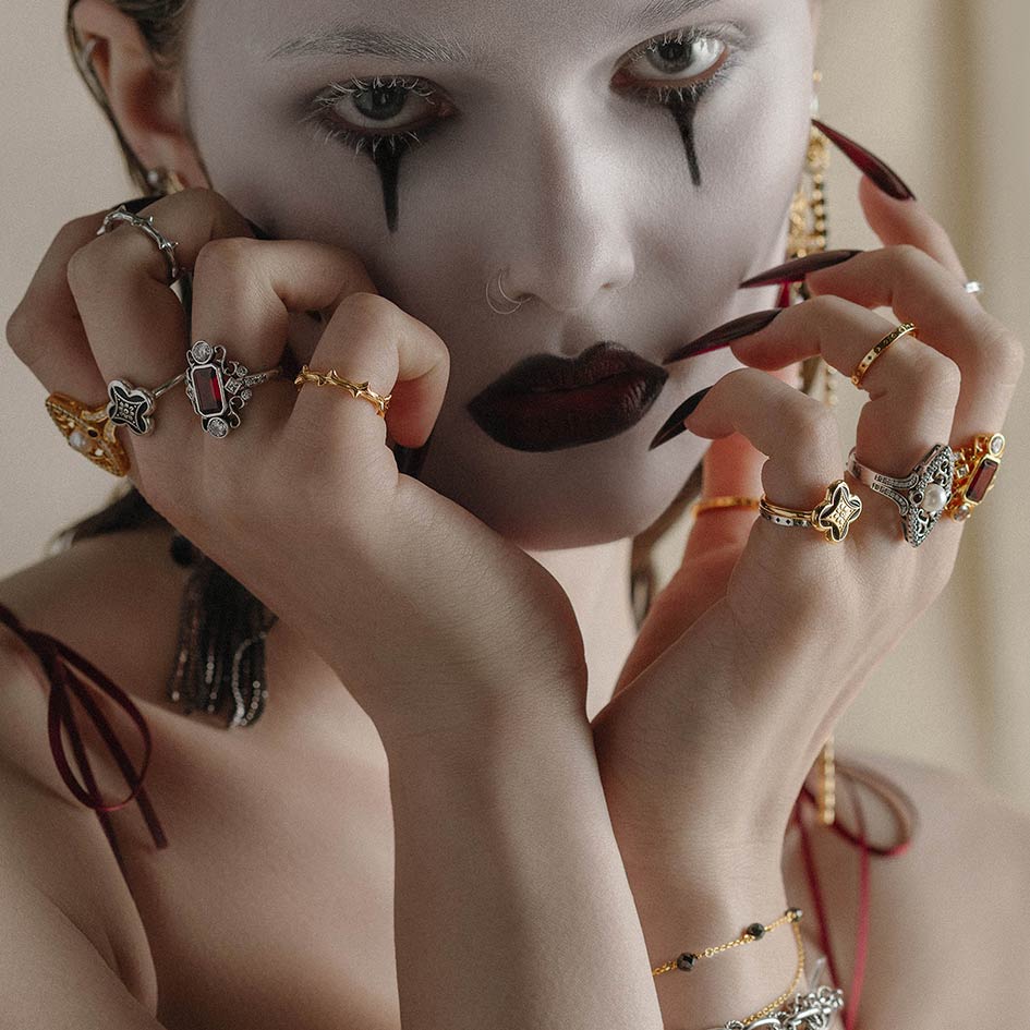 TAUNT. Thorn & Garnet Cocktail Ring - Gold - Image 5