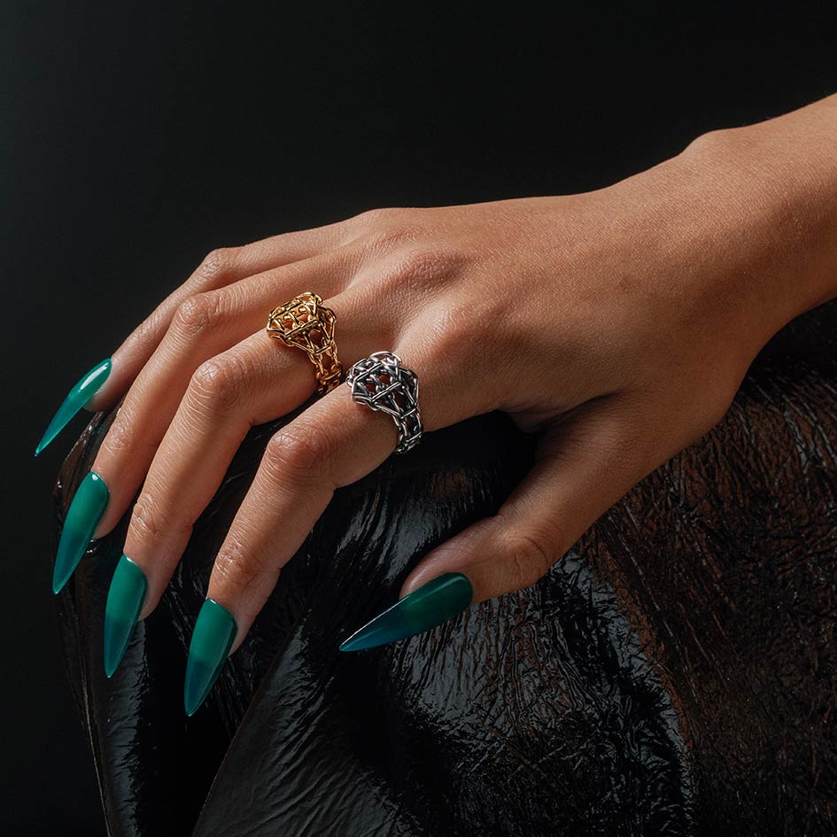 The Supreme Heart Chain Ring - Gold - Image 2
