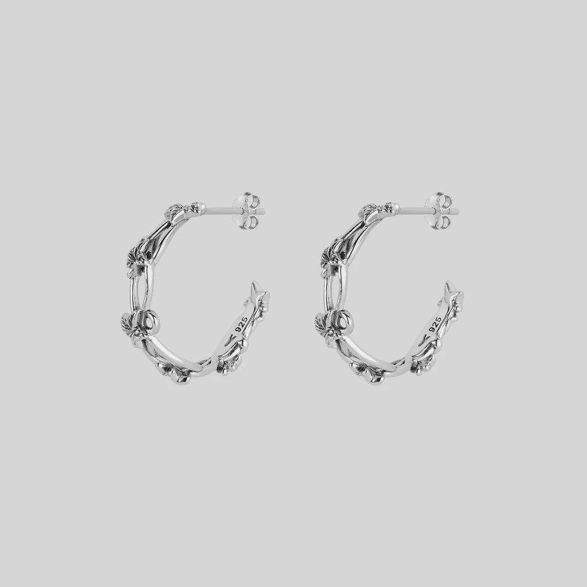 VALERIAN. Climbing Ivy Hoop Earrings - Silver - Image 3