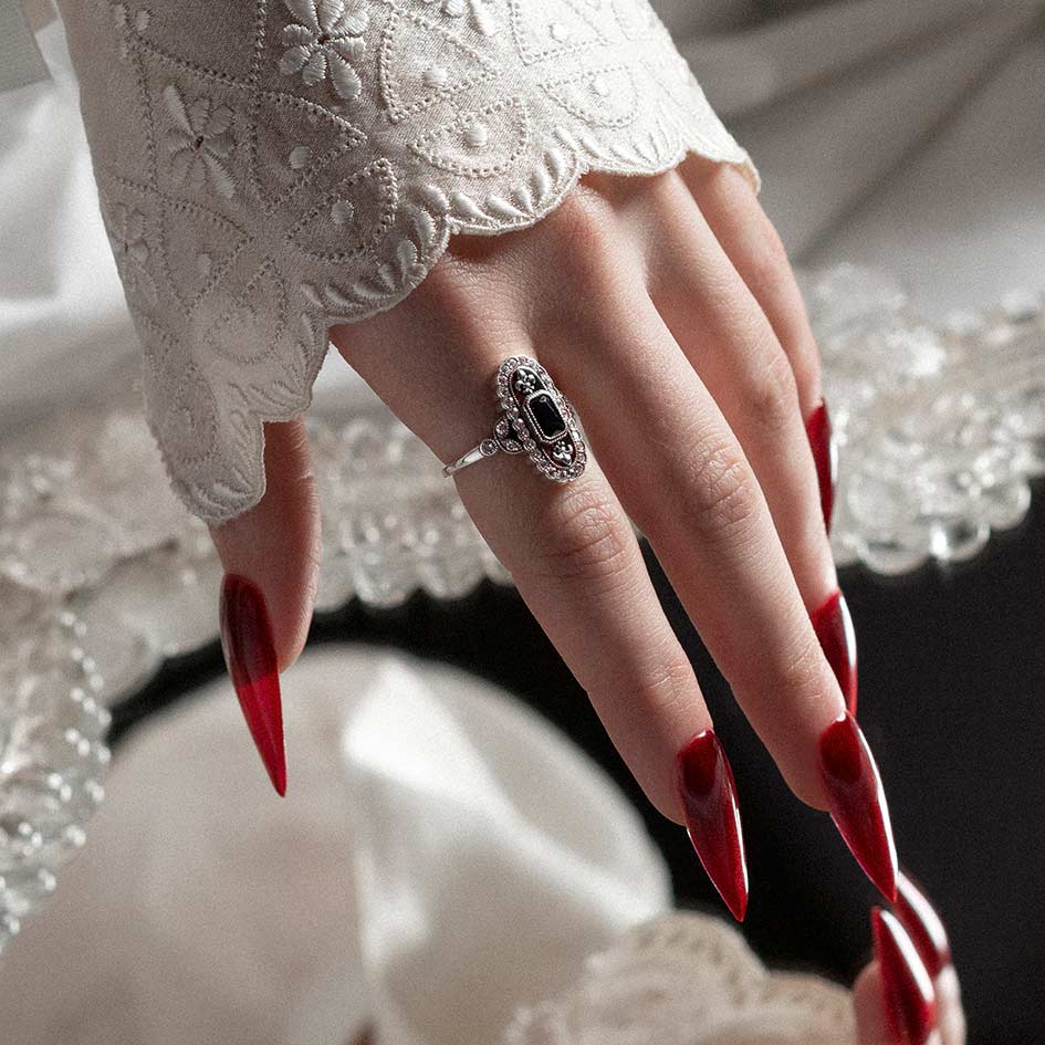 VANYA. Vampesque Black Onyx Ring - Silver - Image 2