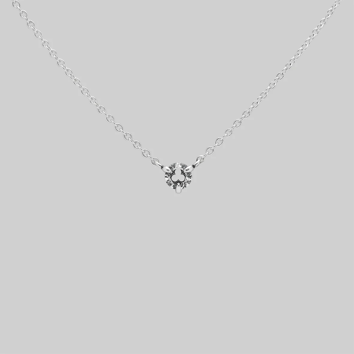 VEIL. Gothic Trefoil Glass Necklace - Silver