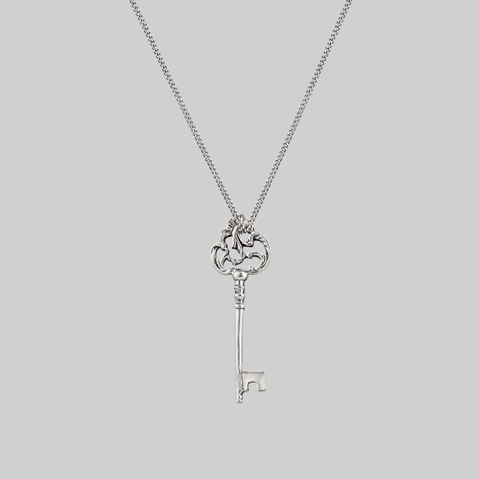 VERONA. Skeleton Key Necklace - Silver - Image 2