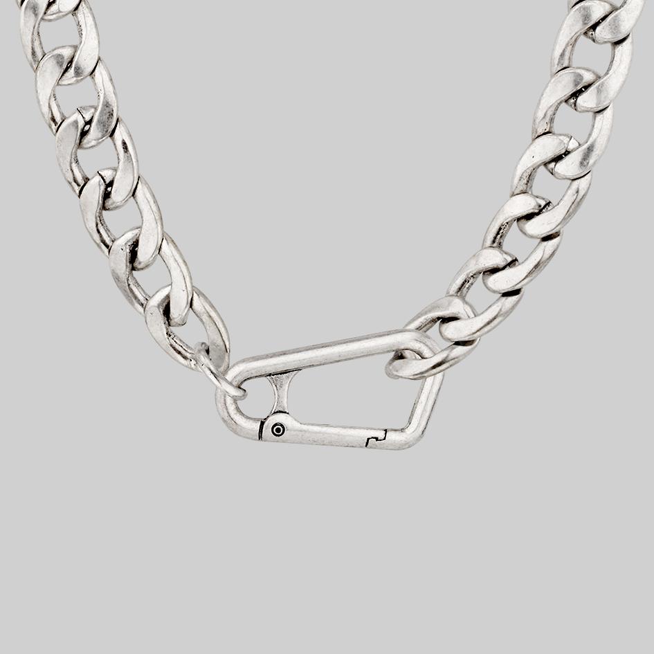 XX. Chunky Curb Chain & Carabiner Clasp Necklace - Silver - Image 2
